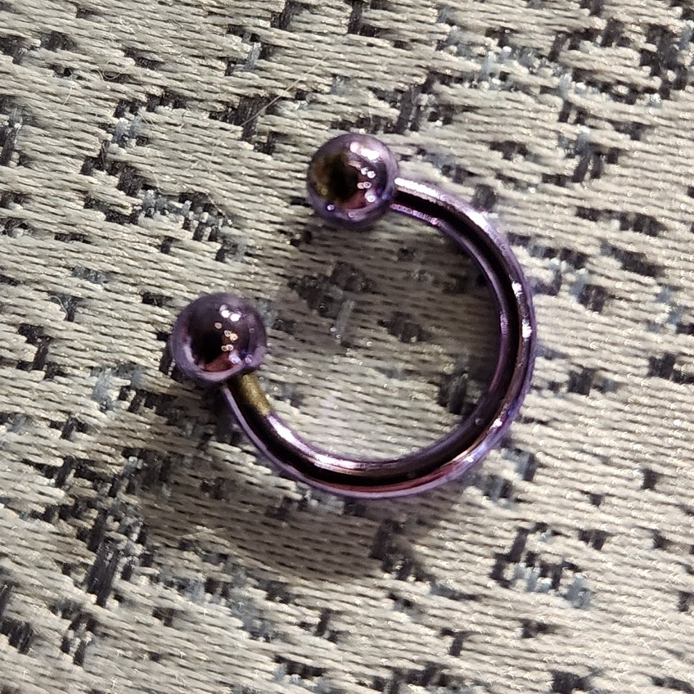 Bundle Of Five Belly Button Rings - Picture 5 of 6
